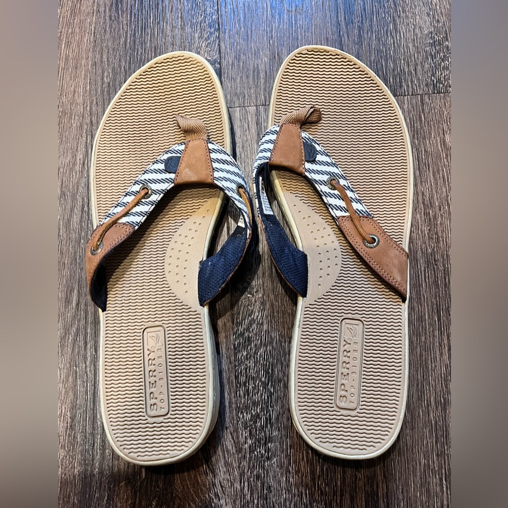 Sperry women sandal size 10
